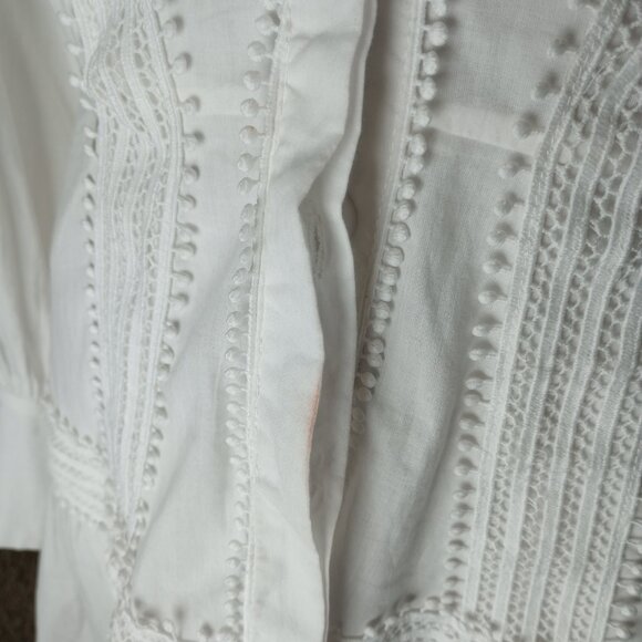 Elegant White Belted Dress - Picture 6 of 7